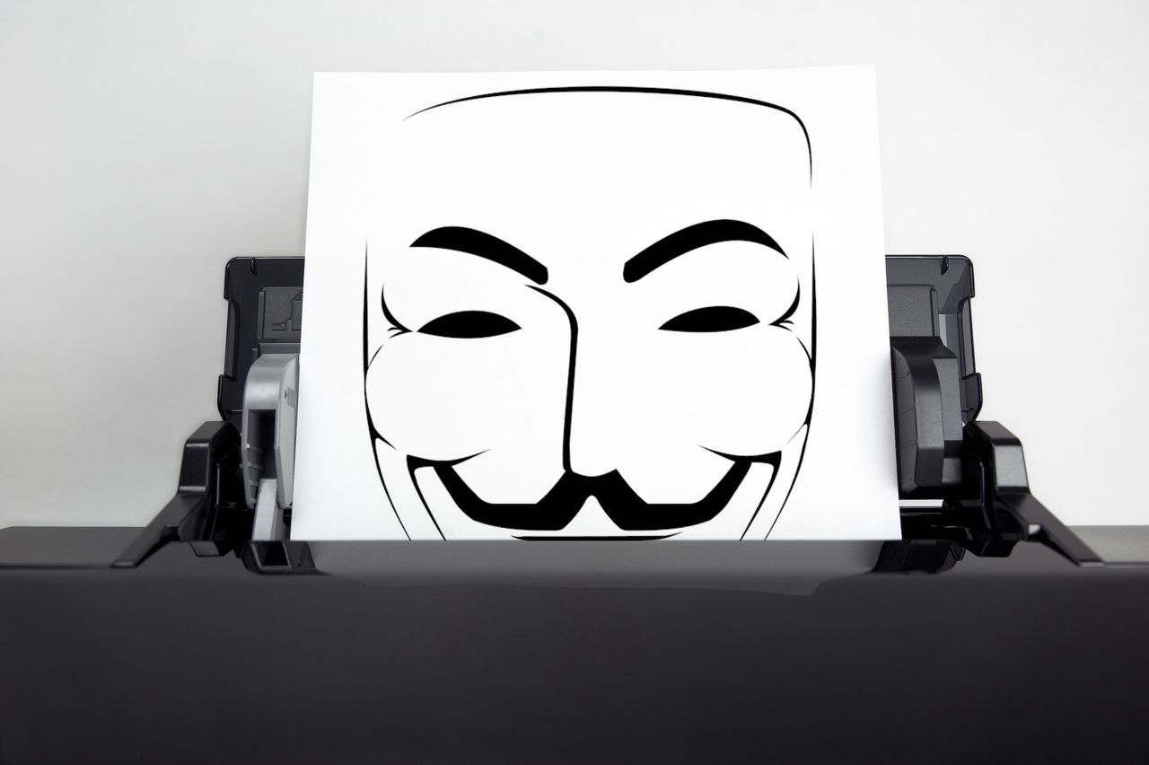 Anonymous przejmują rosyjskie drukarki.