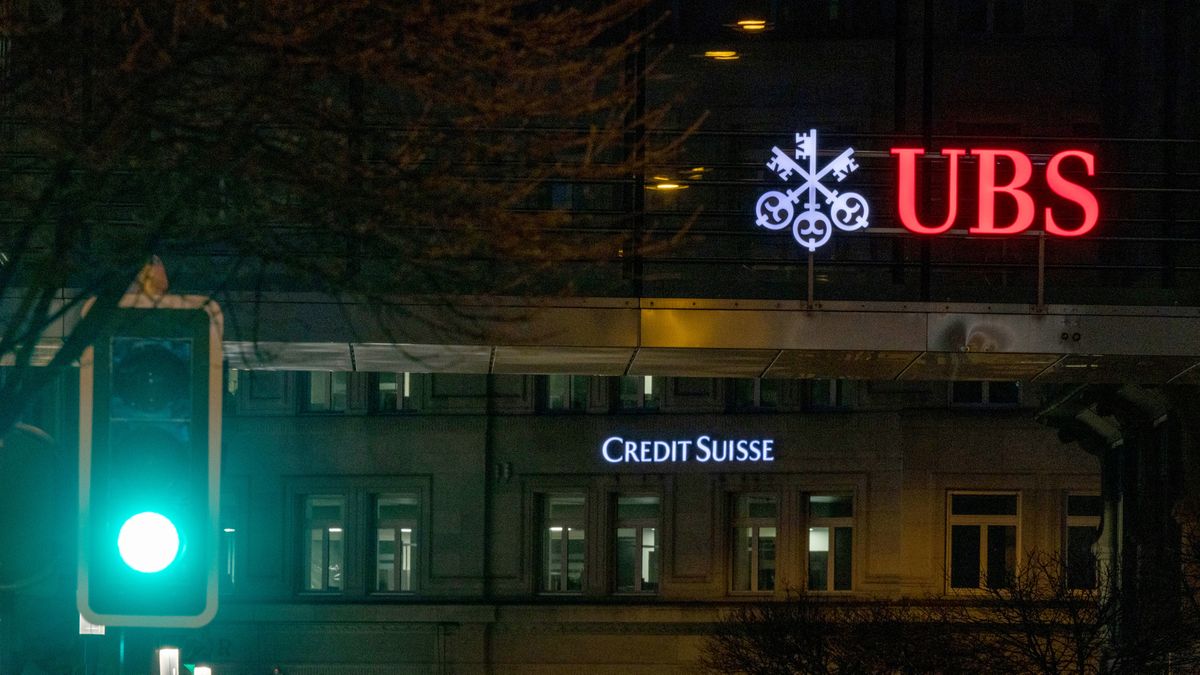 Credit Suisse Shares Tumble, Send Shockwaves Through European BankingZURICH, SWITZERLAND - MARCH 16: A traffic sign is seen in front of the logos of Swiss banks Credit Suisse and UBS the day after its shares dropped approximately 30% on March 16, 2023 in Zurich, Switzerland. Credit Suisse has reportedly asked the Swiss government for support following the refusal of a Saudi backer to provide any more money. The sharp drop in share price sent shares of other major European banks down. The disruption is coming on the heels of the failure of Silicon Valley Bank in the USA. (Photo by Arnd Wiegmann/Getty Images)Arnd Wiegmann
