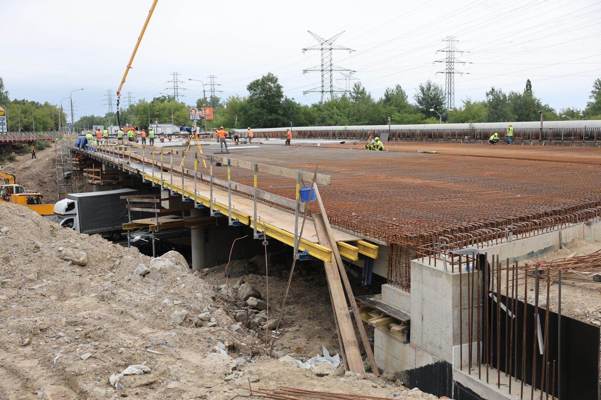 W Katowicach trwa odbudowa wiaduktów nad S86. Finał prac zaplanowany został na grudzień 2025 roku