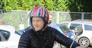 Borys Szyc przyjechał na spotkanie prasowe "Lekarzy" bardzo drogim skuterem