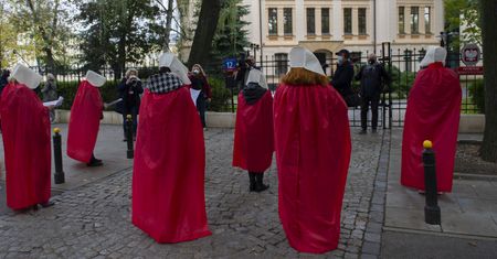 Nie rodzić po ludzku
