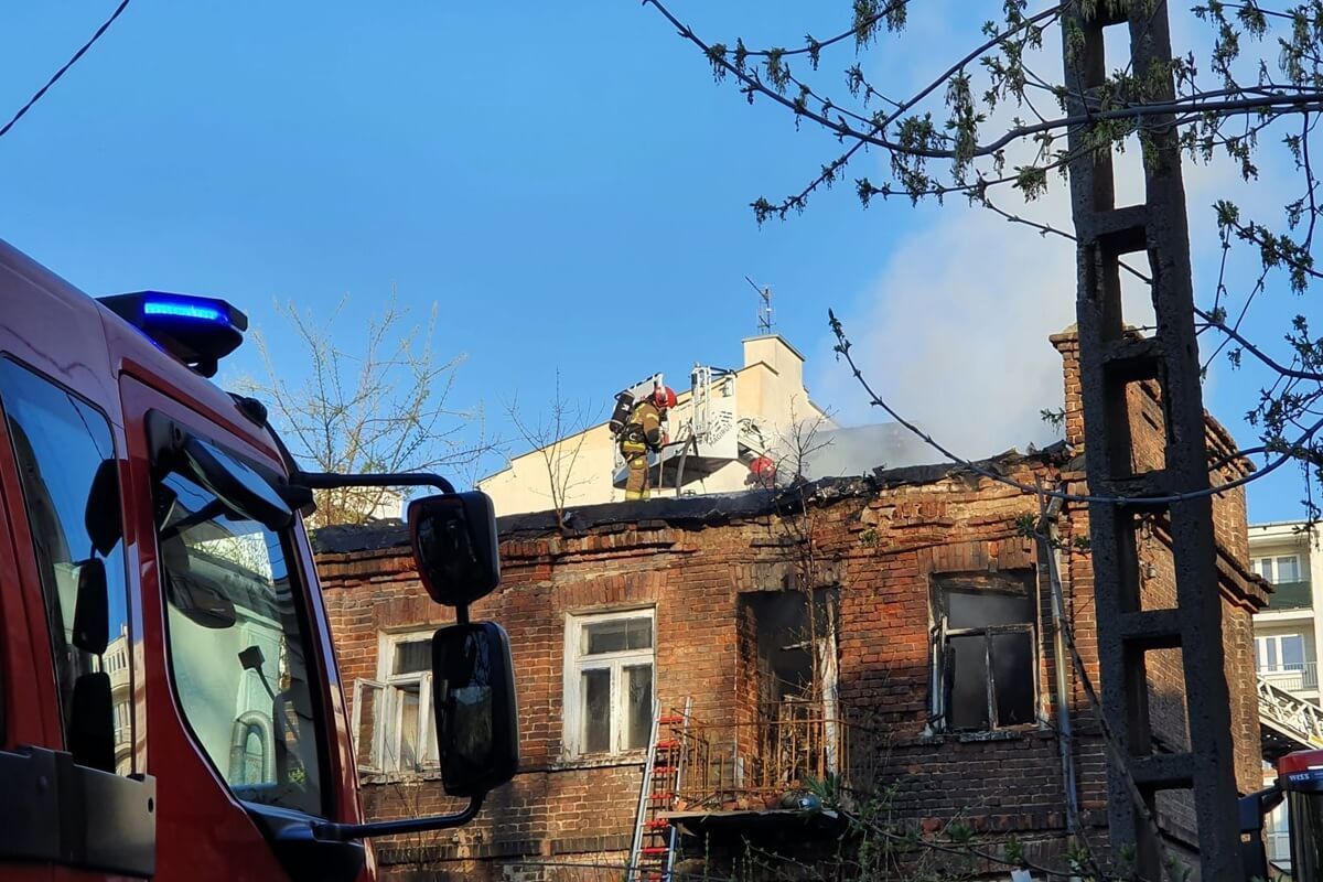 Pożar pustostanu przy ul. Gminnej w Lublinie