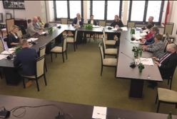 Trójka. Senacka komisja debatuje nad sytuacją w Polskim Radiu