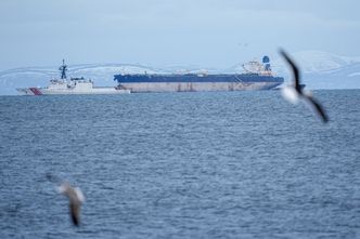 Awaria tankowca z rosyjską ropą. Statek "floty cieni" dryfował przy brzegach Hiszpanii