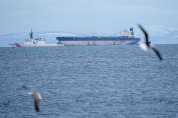 Awaria tankowca z rosyjską ropą. Statek "floty cieni" dryfował przy brzegach Hiszpanii