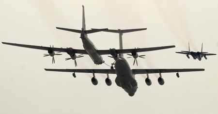 Moskwa wysłała bombowce. Siły Szybkiego reagowania NATO zareagowały