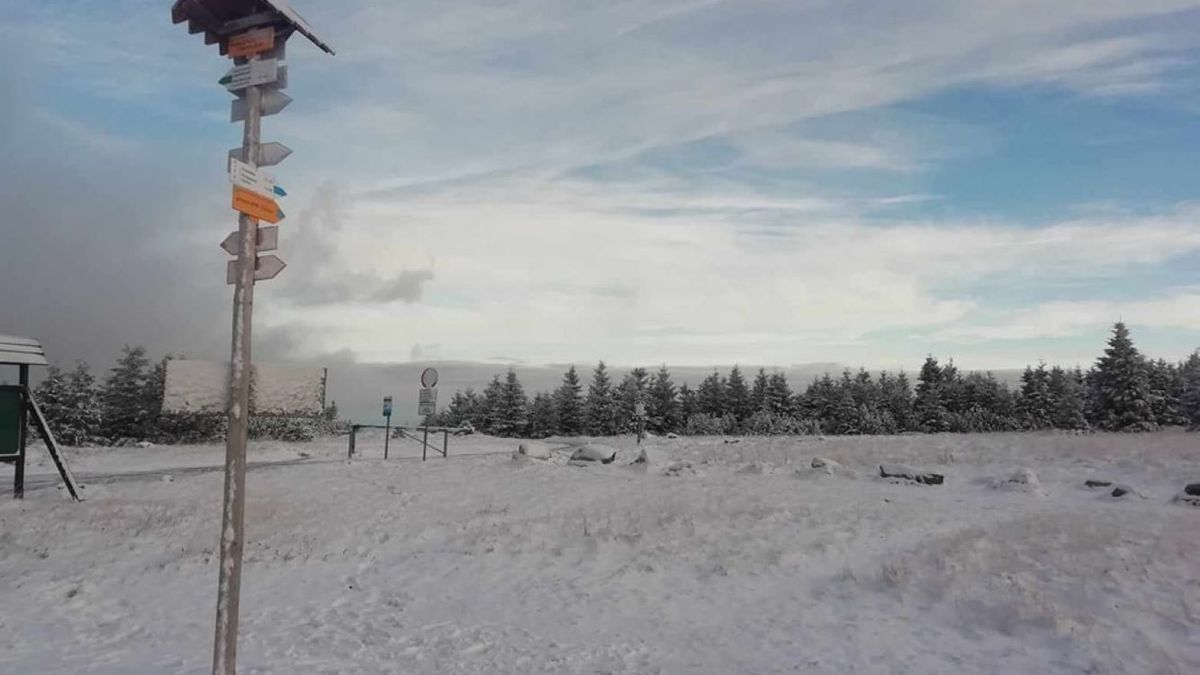 Ślisko na szlaku w Karkonoszach 