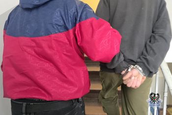 Wałbrzych: Skradzione rowery i motorower. Włamywacz w rękach policji
