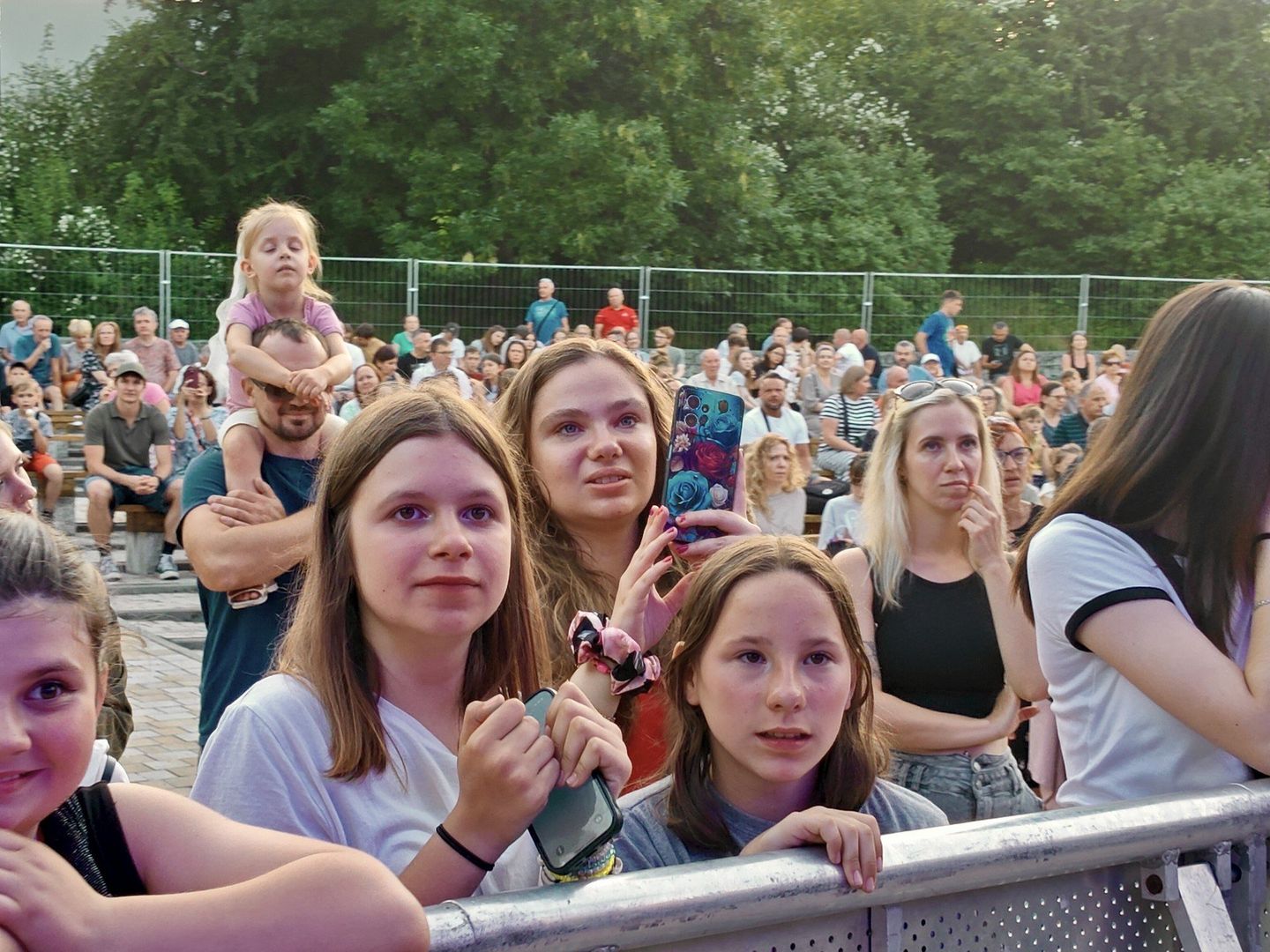 Kliknij strzałkę, aby przejść do następnych zdjęć!