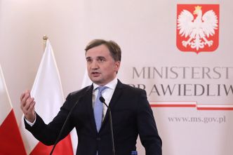Ziobro o skandalu i szantażu. Tusk o obsesji Kaczyńskiego, za którą zapłacimy