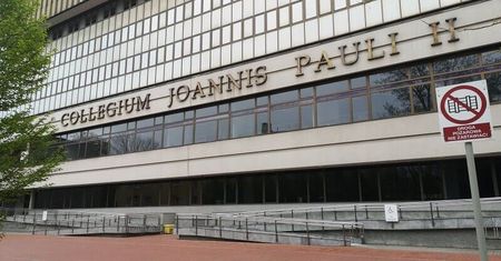 Studia hybrydowe na KUL. Jest zarządzenie rektora uczelni