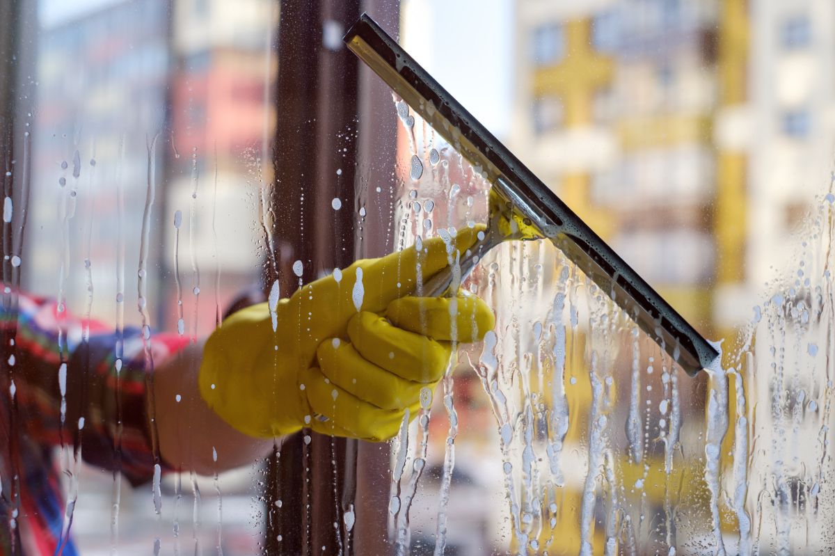 Mycie okien w domu