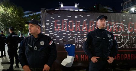 Serbia wrze w dniu wyborów. Policja do rozpędzania demonstracji na ulicach
