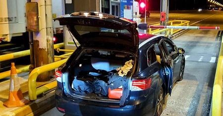 Złodzieje zatrzymani na autostradzie. Kradli samochody w Niemczech