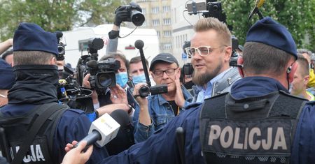 Protest przedsiębiorców. Paweł Tanajno usłyszał zarzuty. "Jestem pierwszym więźniem politycznym pisowskiego reżimu"
