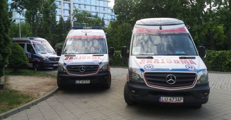W piątek ulicami Lublina przejedzie blisko 40 karetek pogotowia. Godzina i trasa przejazdu