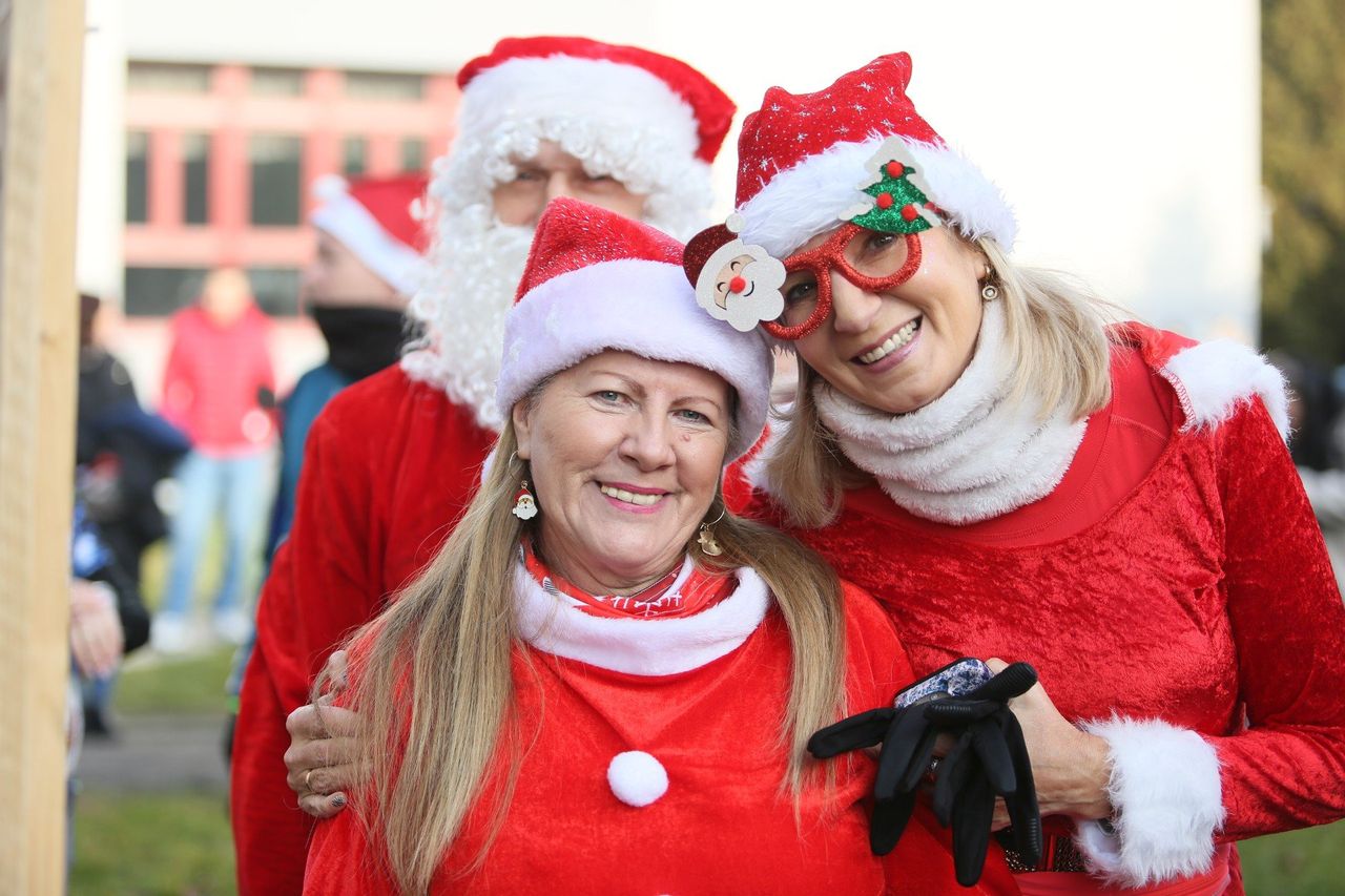 Chrzanów: Bieg Świętego Mikołaja. Setki czerwonych czapek