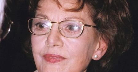 Irena Dziedzic: "Telewizyjna Matka Boska"