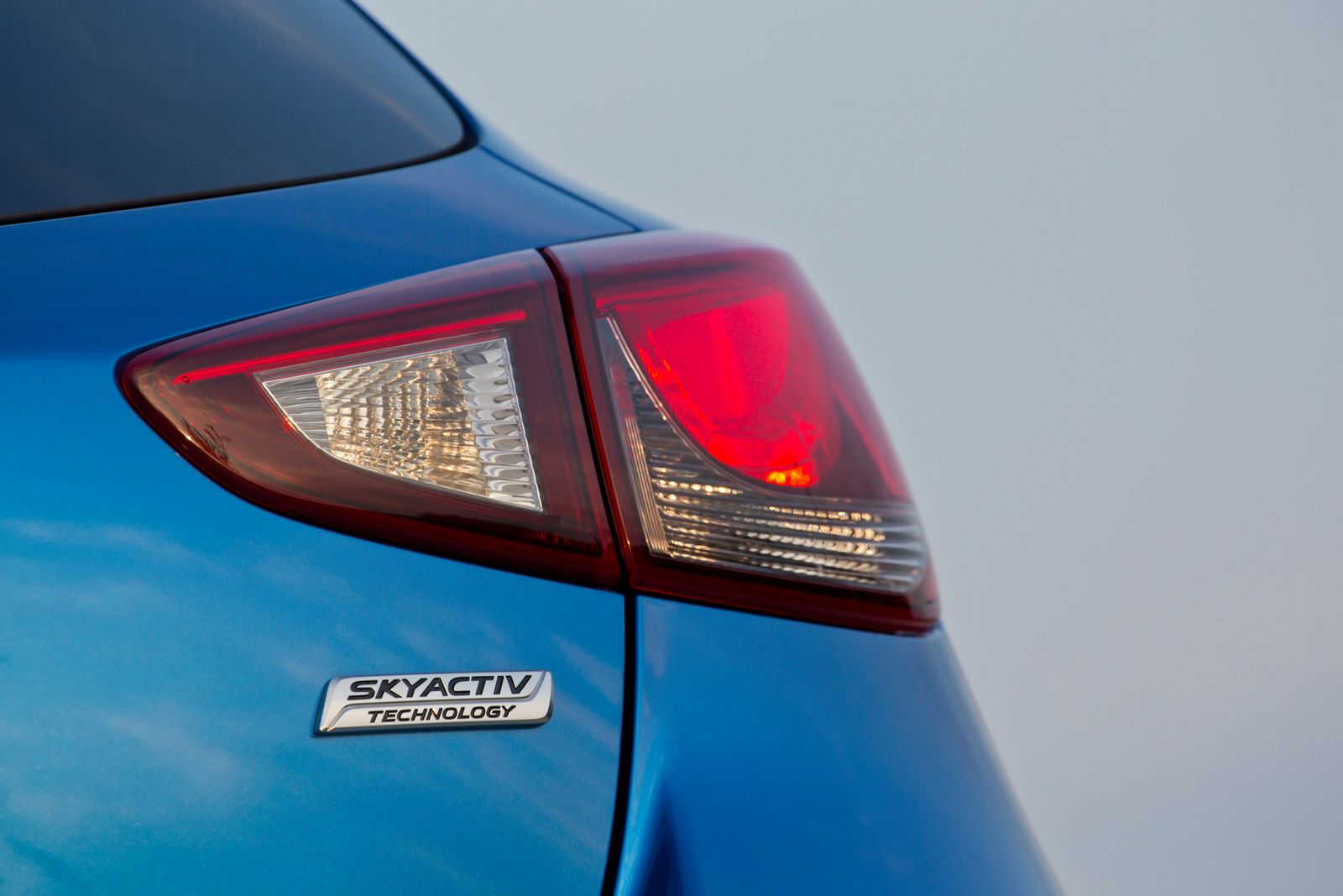 Europejska Mazda 2 – obszerna galeria zdjęć 70