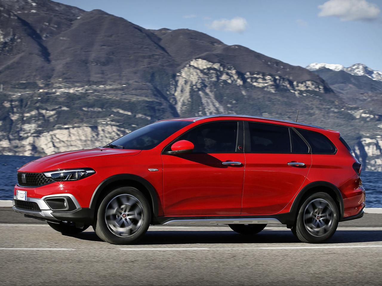 Fiat Tipo Cross Red Edition