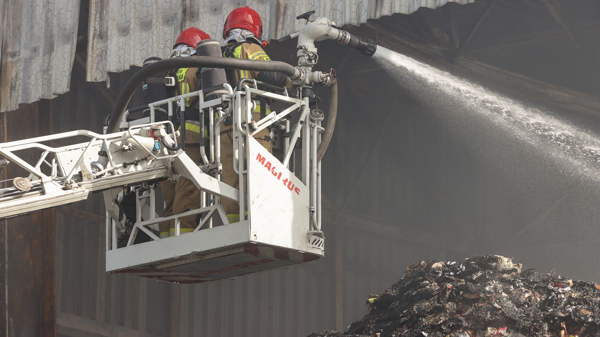 Strażacy gasili ze Świętochłowic gasili Rudy Śląskiej