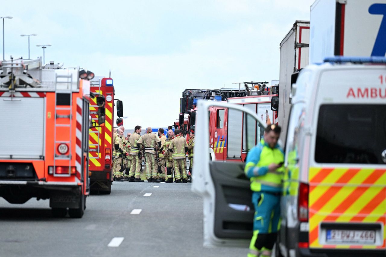 Groźny karambol w Belgii. Polska ciężarówka zmiażdżona