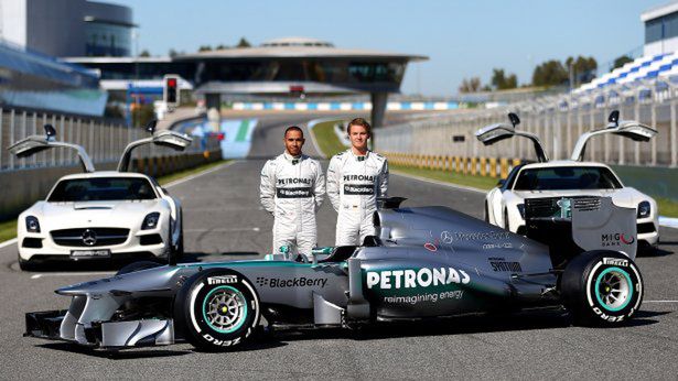 Mercedes W04 - Hamilton realista