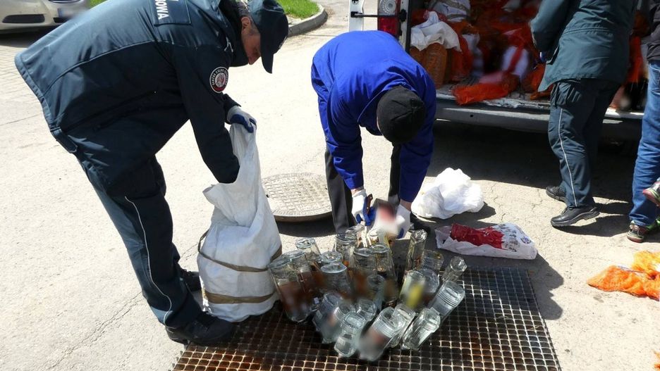 Lubelska Służba Celno-Skarbowa zniszczyła alkohol pochodzący z udaremnionych prób przemytu