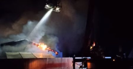 Wielki pożar w Małopolsce. Strażak trafił do szpitala