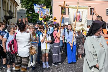 Piesza pielgrzymka: przemyscy wierni ruszyli na Jasną Górę