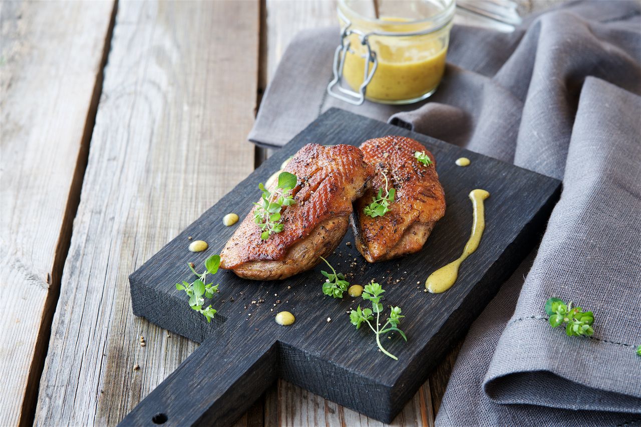 Pierś z kaczki pieczona w rękawie – soczysta i aromatyczna