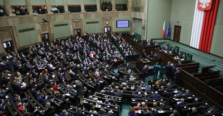 Parlamentarzyści w kamasze. MON szykuje szkolenia