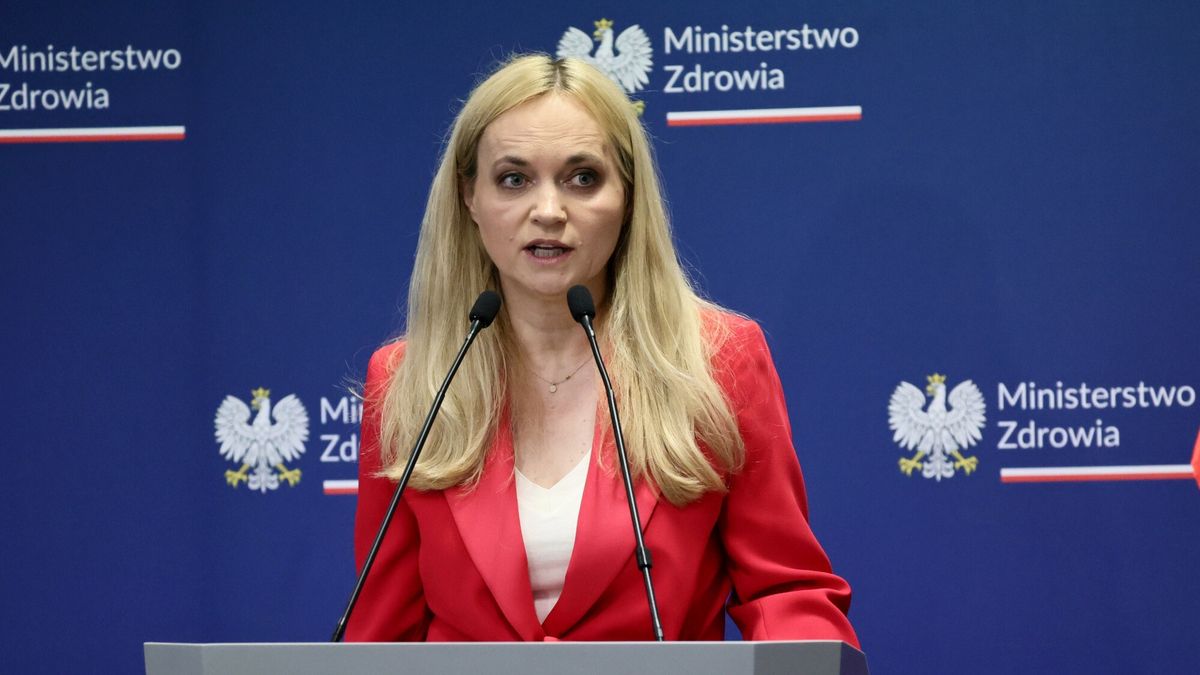 Porozumienie resortów w sprawie wspó?pracy na rzecz promocji profilaktyki
Fot. Anita Walczewska/East News, 26.05.2026. Warszawa. Konferencja prasowa nt. podpisania Porozumienia przez Ministrow Zdrowia, Aktywow Panstwowych i Infrastruktury w sprawie wspolpracy na rzecz promocji profilaktyki.
N/z: minister zdrowia Jolanta Sobieranska-Grenda
Anita Walczewska