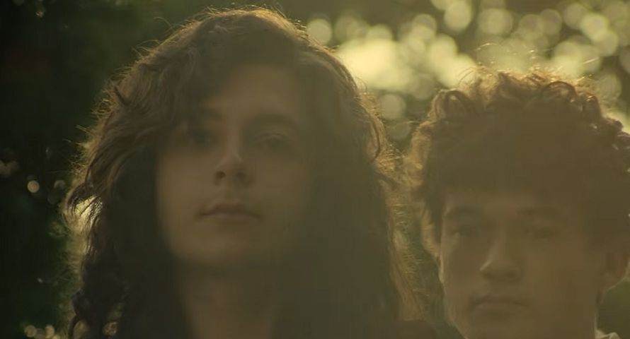 Taki będzie film o liderze Lady Pank. Netflix pokazał zwiastun