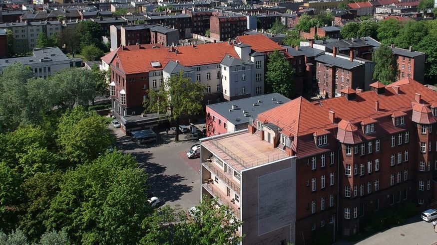 Śląsk. Oddział covidowy w głównym budynku Szpitala Specjalistycznego nr 1 w Bytomiu wstrzymał przyjęcia.