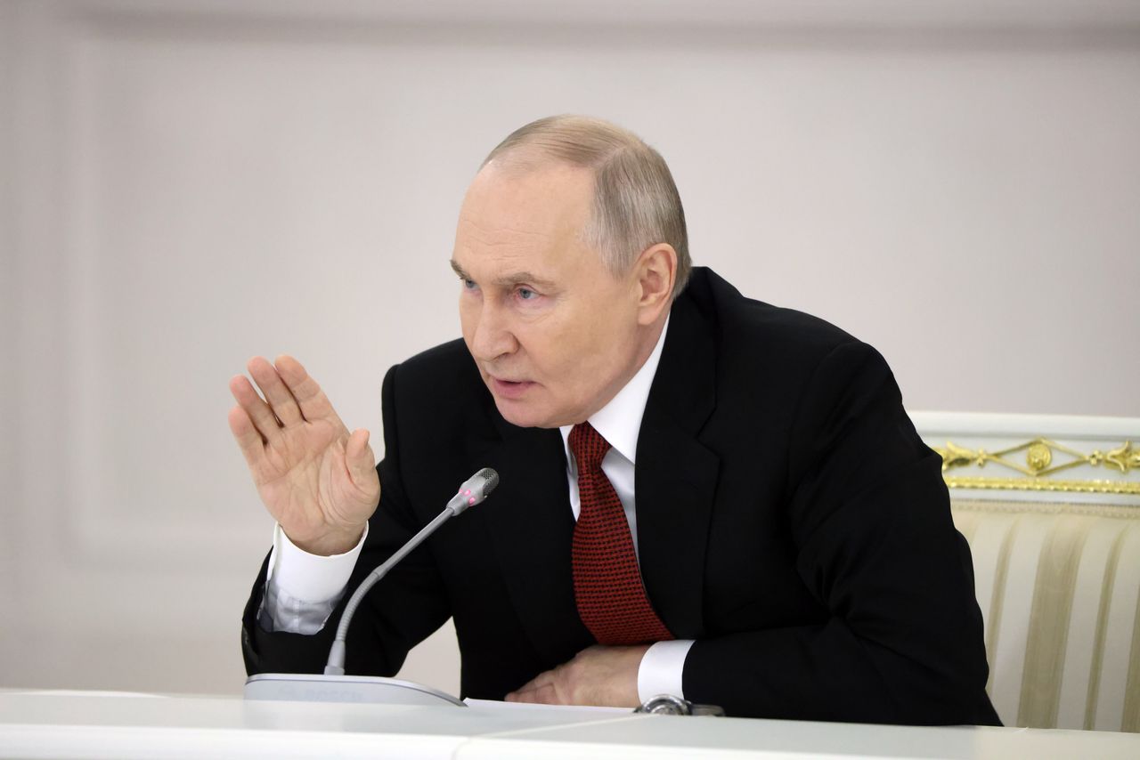 Bruksela dokręca śrubę Moskwie. Nowy limit cen ropy