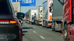 Autostrada A4 pod Wrocławiem stoi. Korek ma ok. 25 km po dwóch stronach