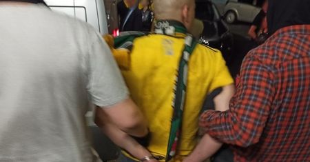 Katowice. Chcieli świętować awans do I ligi. Mieli zakaz, wtargnęli na teren stadionu
