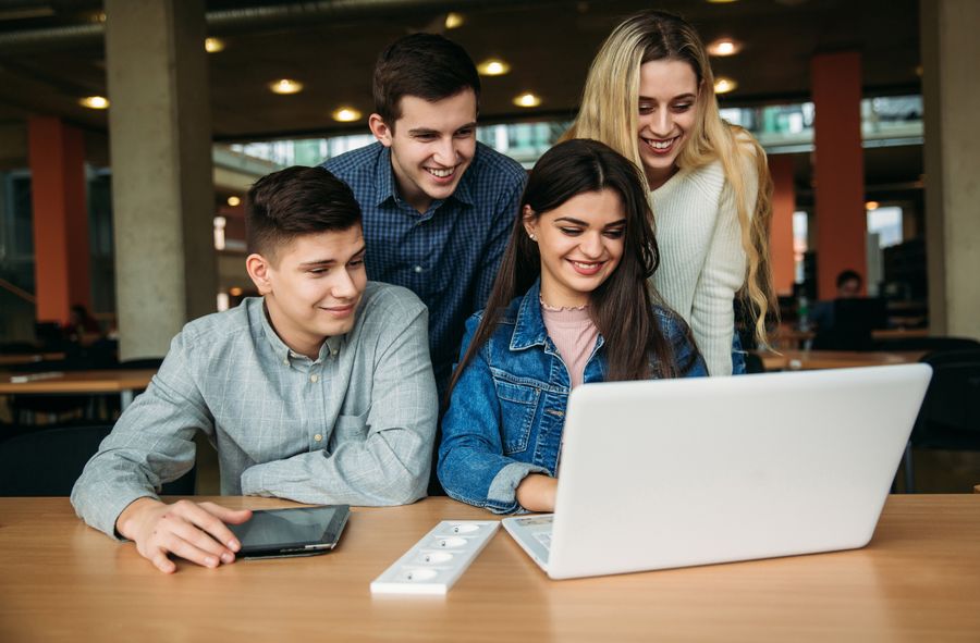 Two teams of Romanian students ranked first