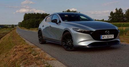Test Mazdy 3 Hikari Skyactiv-G: niegrzeczna w granicach przyzwoitości
