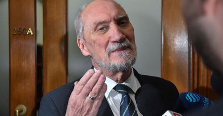 Gigantyczny koszt podkomisji Macierewicza. Kosiniak-Kamysz podał kwotę