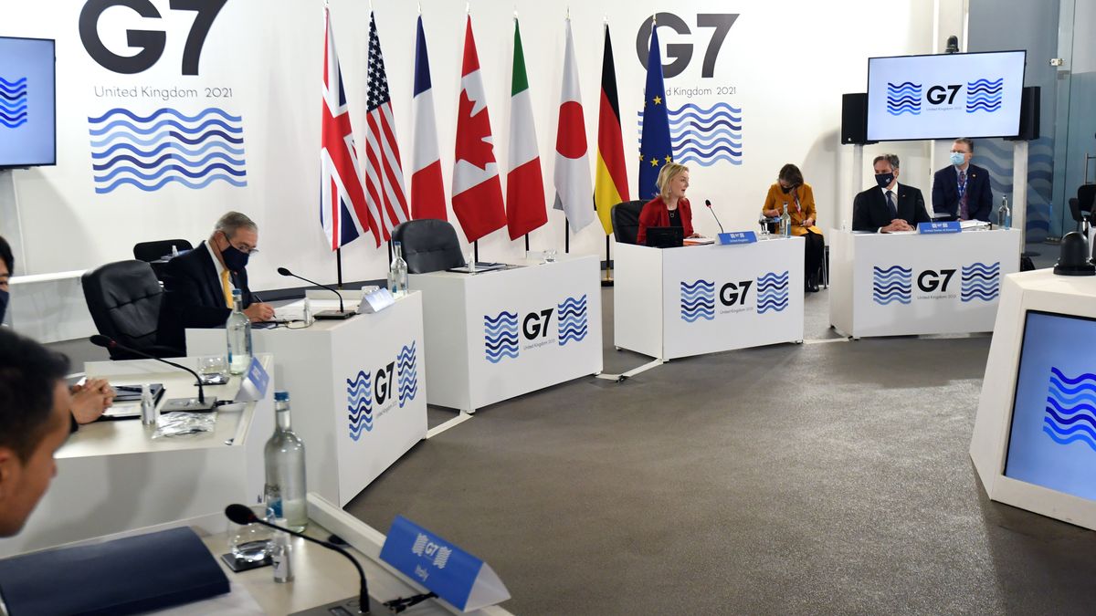 Na zdjęciu przedstawiciele G7 w trakcie posiedzenia