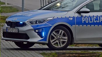 Stary Zamość: Wypadek na DK17. Osobówka wpadła do rowu