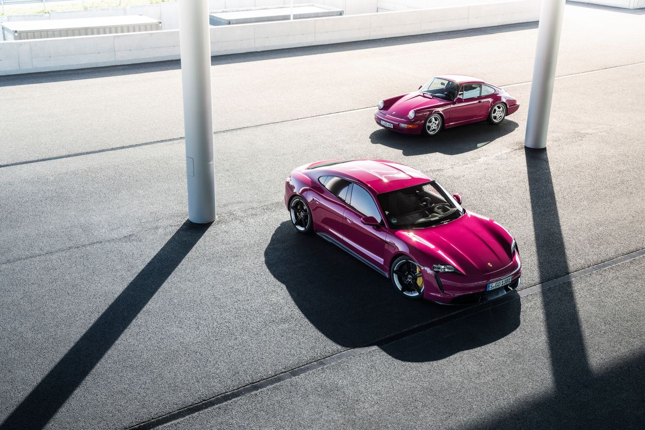 Porsche uzupełnia Taycana o fikuśne lakiery, Android Auto i szybsze ładowanie