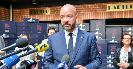 Wrocław. Jacek Sutryk reaguje na wydarzenia z udziałem policji. Jest pismo do ministra spraw wewnętrznych i administracji