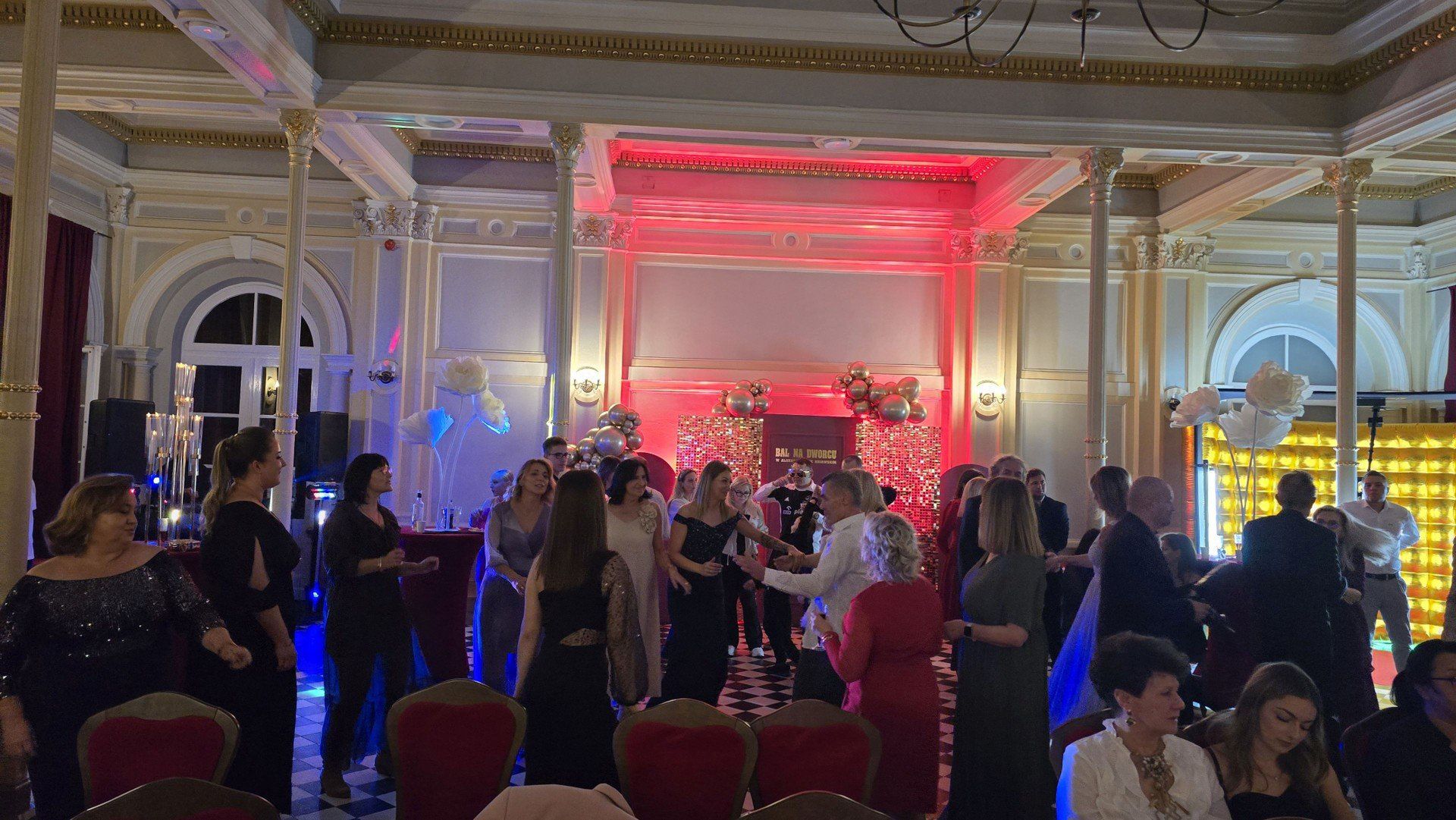 Tak było na balu charytatywnym 2025 w aleksandrowskim dworcu