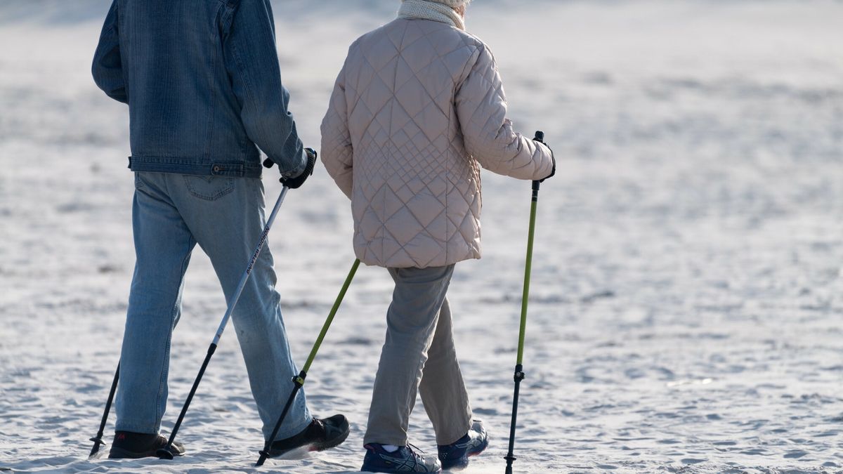 Niektórzy seniorzy otrzymają trzy wypłaty w marcu