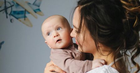 37 tys. zł zasiłku macierzyńskiego. Wiadomo kto pobiera takie pieniądze