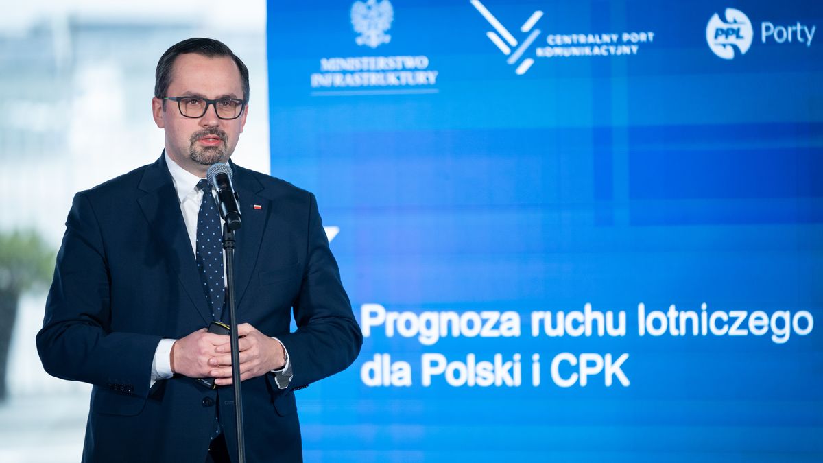 Marcin Horala (Government plenipotentiary for the STH) during the press conference on air traffic forecasts for Poland and the new Central Polish Airport (Solidarity Transport Hub) prepared by the IATA, at Chopin Airport in Warsaw, Poland, on 8 February 2022 (Photo by Mateusz Wlodarczyk/NurPhoto via Getty Images)