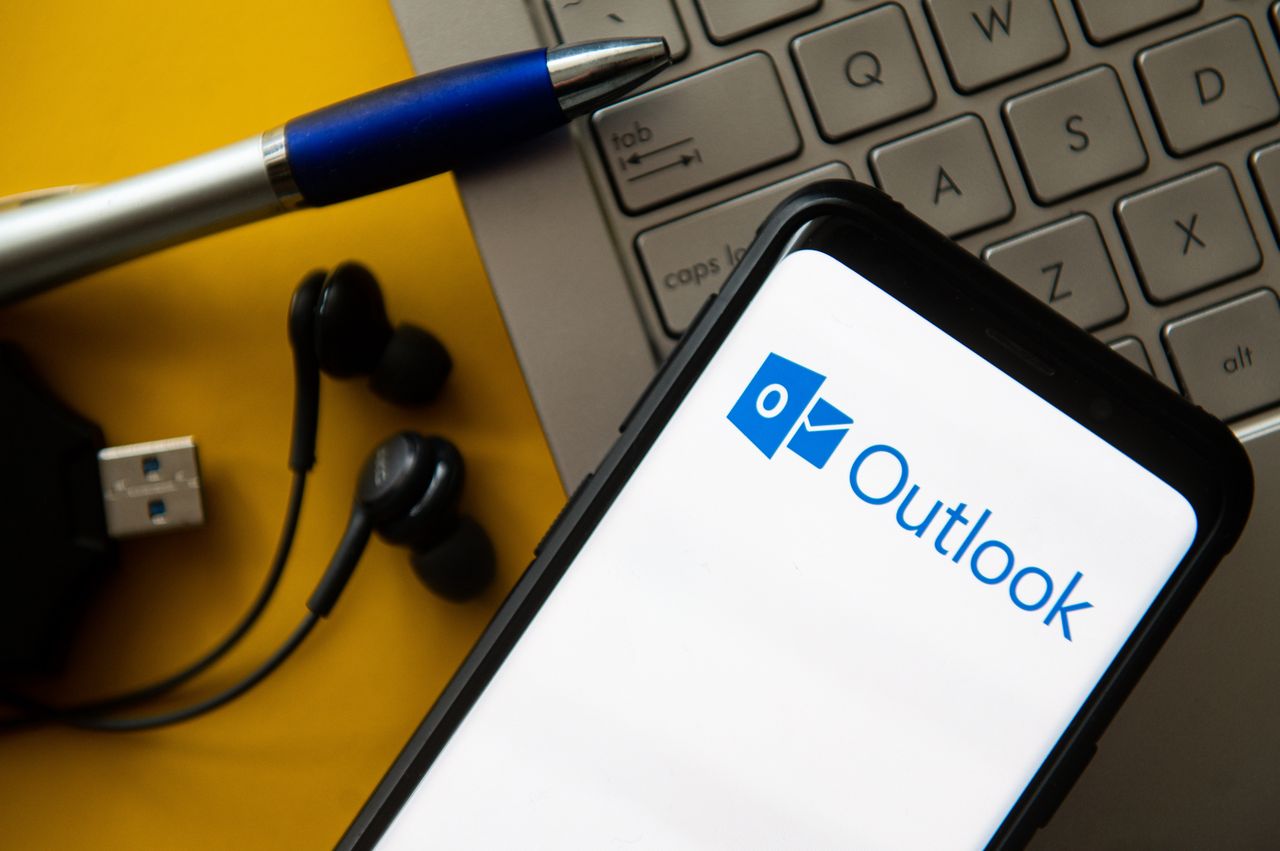 Microsoft Outlook nie dostanie aktualizacji w starszych smartfonach